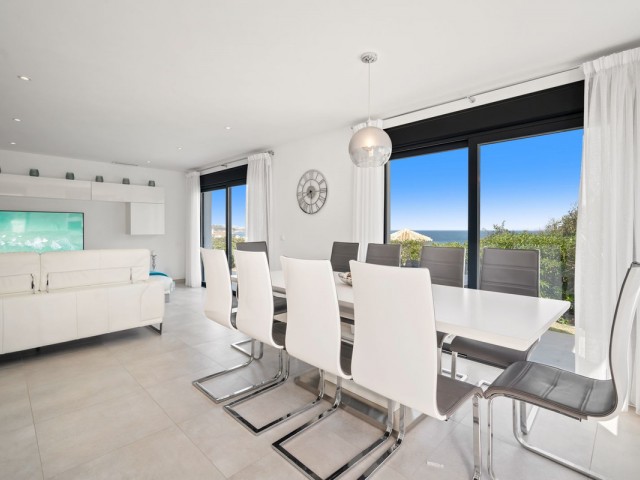 5 Soveroms Villa i Torrenueva