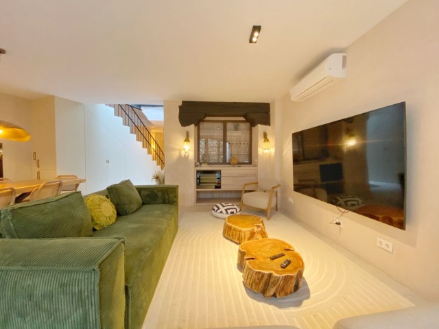 5 Bedrooms Townhouse in Marbella