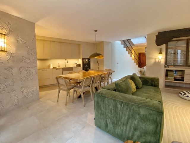 5 Bedrooms Townhouse in Marbella