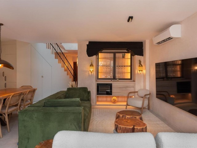 5 Bedrooms Townhouse in Marbella