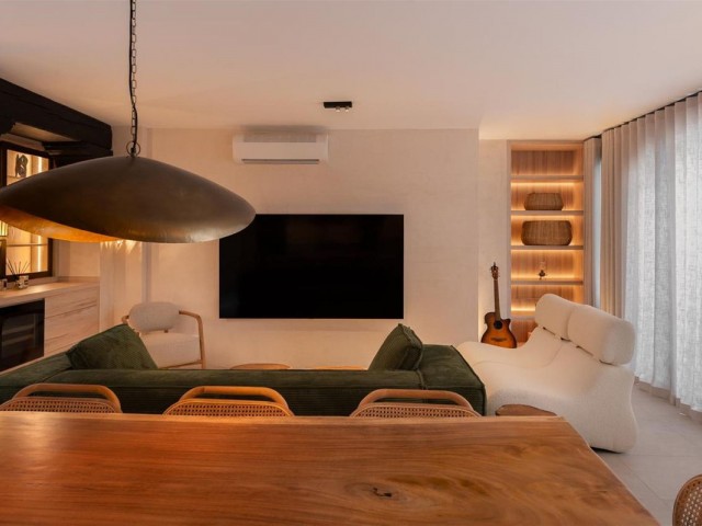 5 Bedrooms Townhouse in Marbella