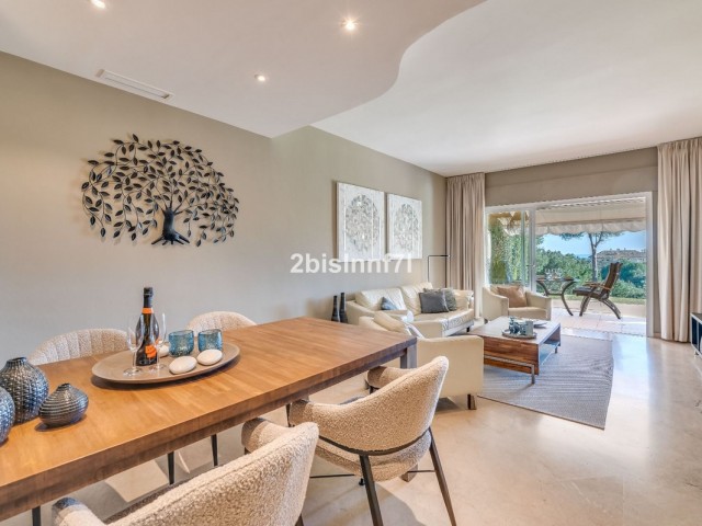 2 Bedrooms Apartment in Elviria