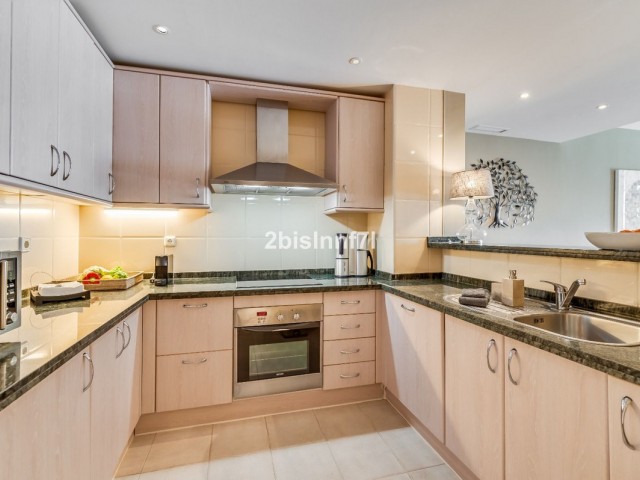 2 Bedrooms Apartment in Elviria