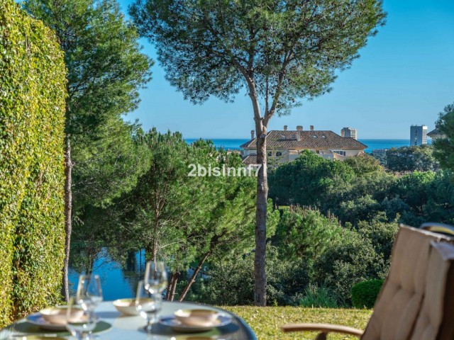 2 Bedrooms Apartment in Elviria