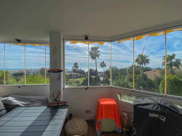 2 Bedrooms Apartment in Calahonda