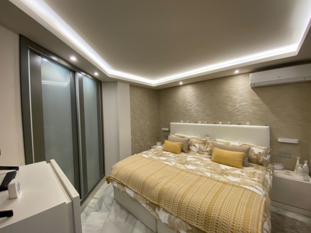 2 Bedrooms Apartment in Calahonda