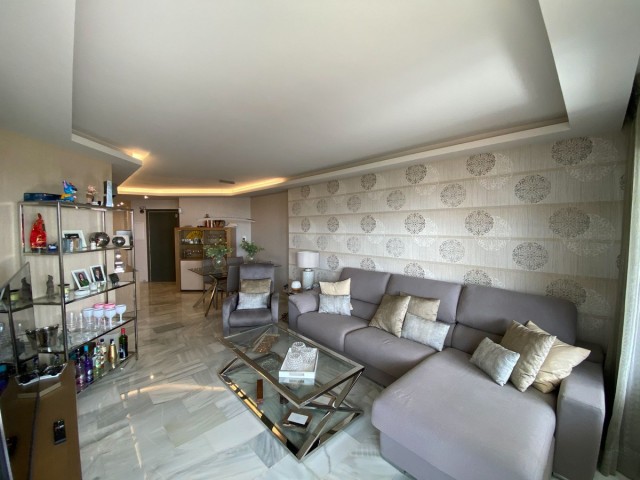 2 Bedrooms Apartment in Calahonda