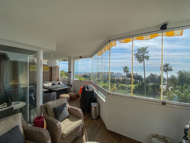 2 Bedrooms Apartment in Calahonda