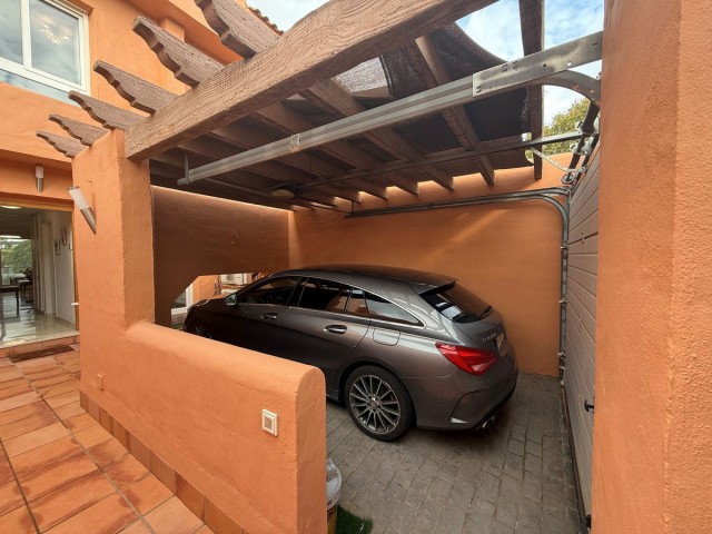 5 Bedrooms Townhouse in Cabopino