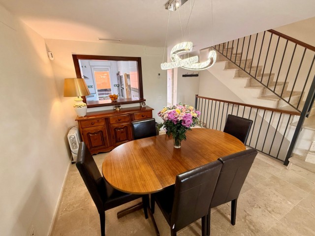 5 Bedrooms Townhouse in Cabopino