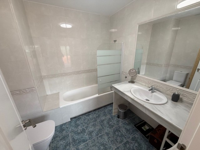 5 Bedrooms Townhouse in Cabopino