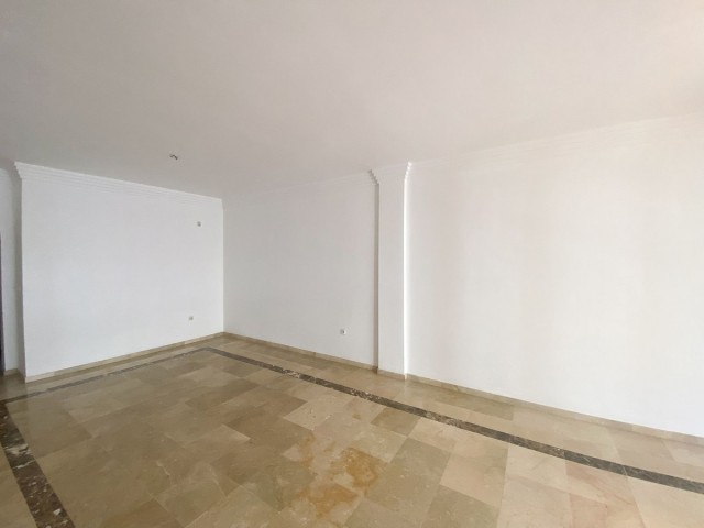 2 Bedrooms Apartment in Marbella