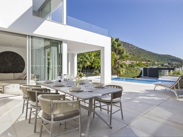 3 Bedrooms Villa in Mijas