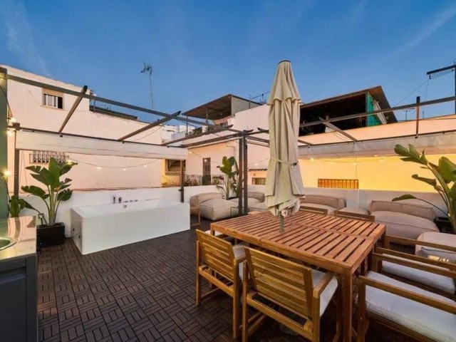 Maison mitoyenne avec 4 Chambres  à Marbella