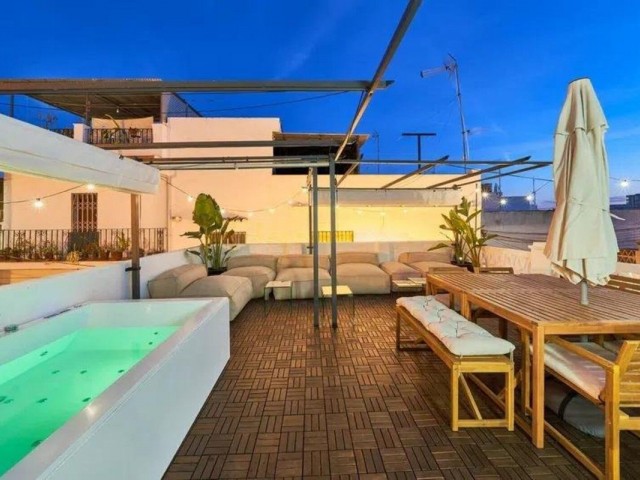 Maison mitoyenne avec 4 Chambres  à Marbella