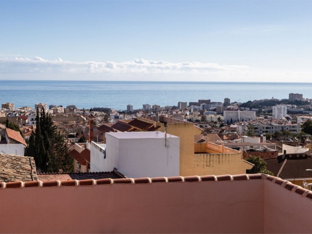 4 Bedrooms Townhouse in Benalmadena
