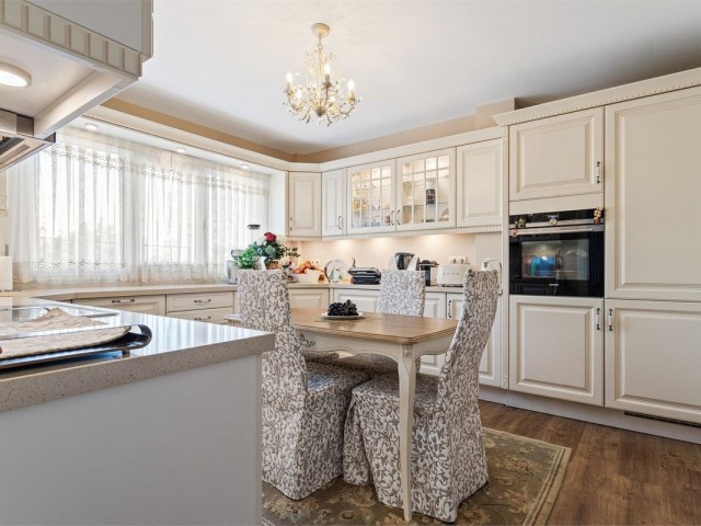 4 Bedrooms Townhouse in Benalmadena