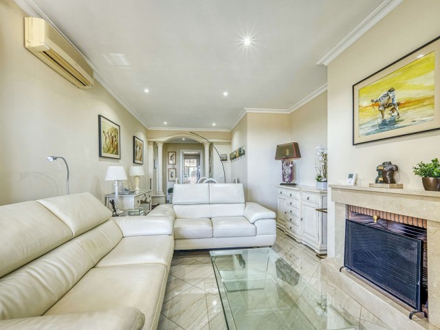 2 Bedrooms Apartment in Marbella