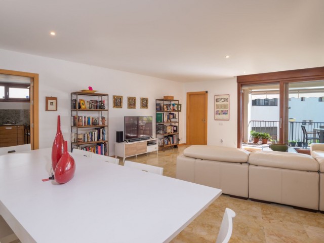 Apartment, Altos de los Monteros, R5232556