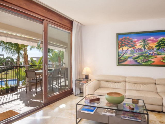 Apartment, Altos de los Monteros, R5232556