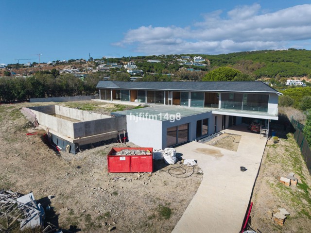 5 Bedrooms Villa in Sotogrande