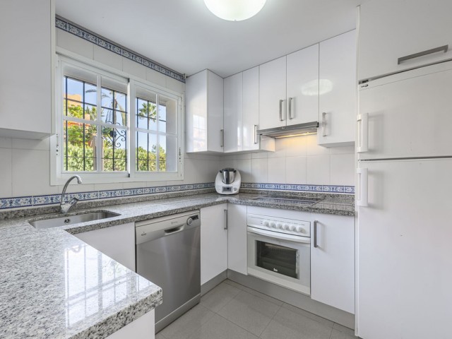 3 Bedrooms Townhouse in Estepona