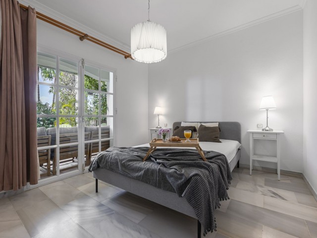 3 Bedrooms Townhouse in Estepona