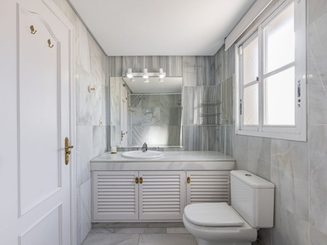 3 Bedrooms Townhouse in Estepona