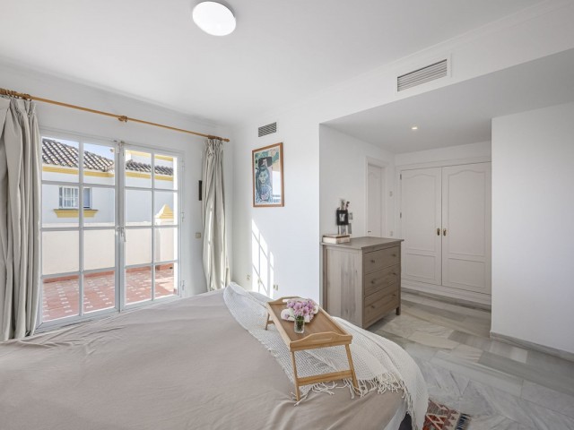 3 Bedrooms Townhouse in Estepona