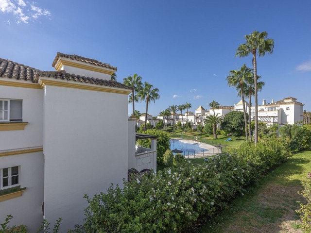 3 Bedrooms Townhouse in Estepona