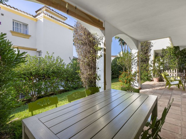 3 Bedrooms Townhouse in Estepona