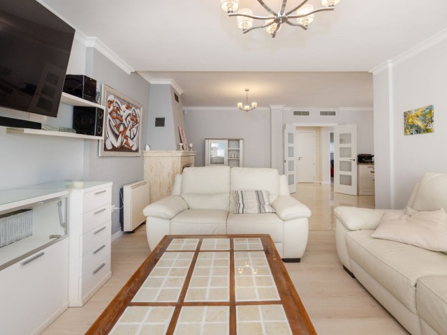 6 Bedrooms Villa in Torremolinos