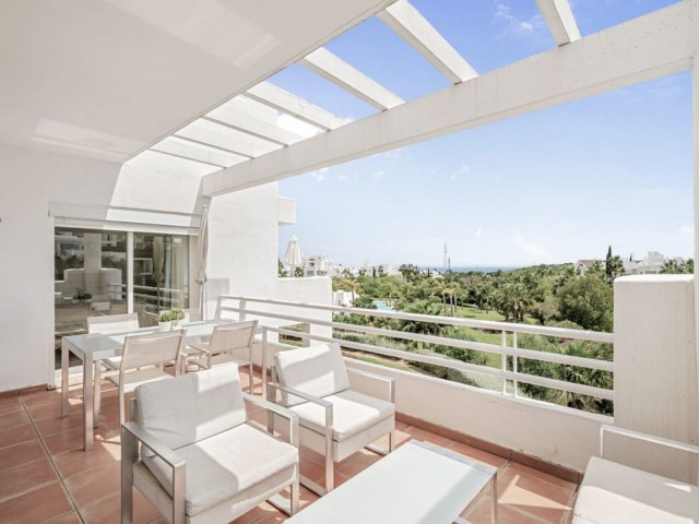 2 Bedrooms Apartment in Casares