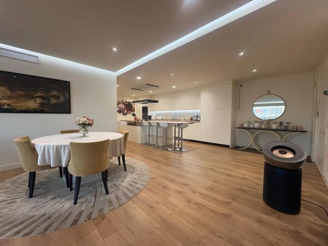 4 Bedrooms Apartment in Marbella