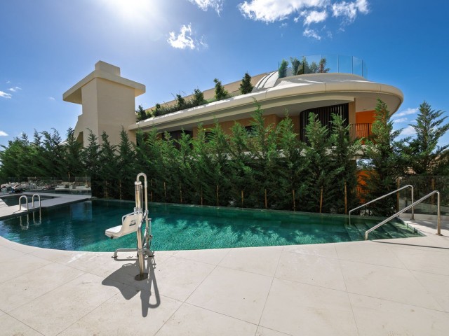 2 Bedrooms Apartment in Fuengirola