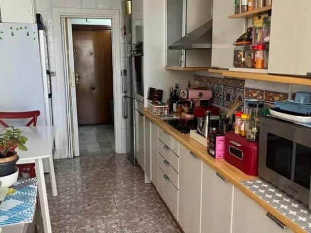 Appartement avec 3 Chambres  à Nueva Andalucía