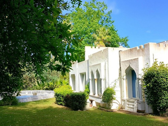 4 Bedrooms Villa in New Golden Mile