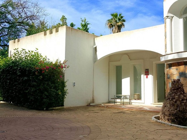 4 Bedrooms Villa in New Golden Mile