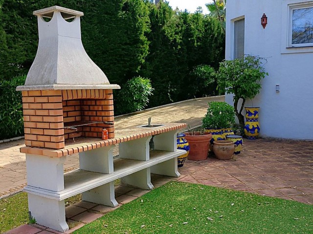 4 Bedrooms Villa in New Golden Mile