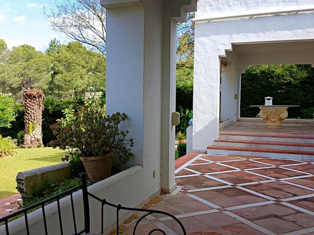 4 Bedrooms Villa in New Golden Mile