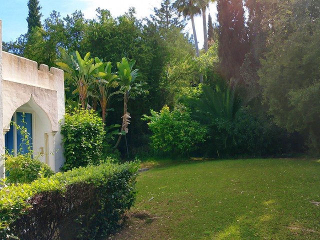 4 Bedrooms Villa in New Golden Mile