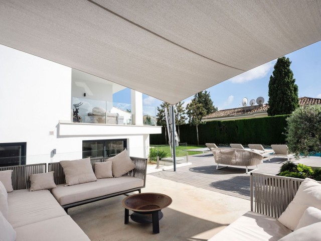 5 Schlafzimmer Villa in Nueva Andalucía