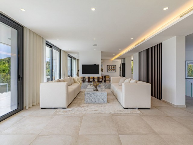 6 Bedrooms Villa in Nueva Andalucía