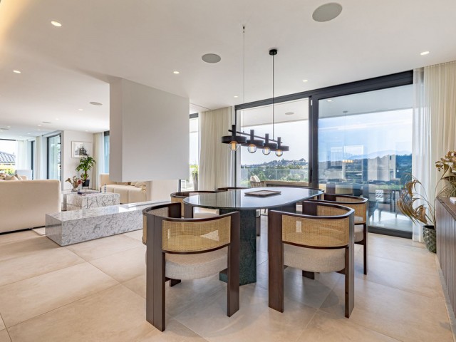 6 Bedrooms Villa in Nueva Andalucía