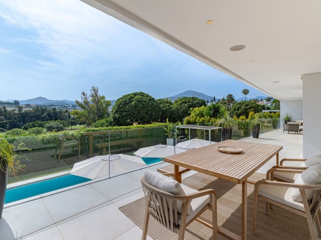 6 Bedrooms Villa in Nueva Andalucía