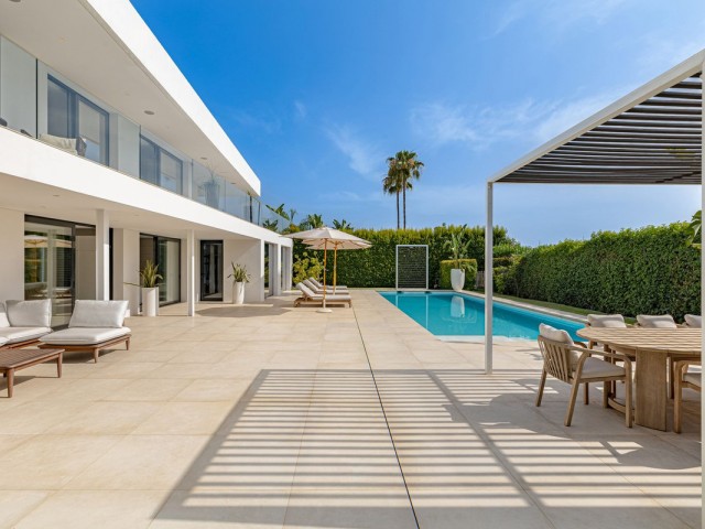 6 Bedrooms Villa in Nueva Andalucía