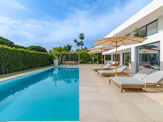 6 Bedrooms Villa in Nueva Andalucía