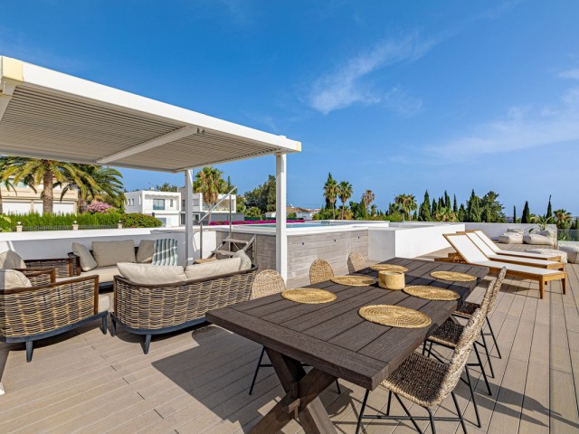 6 Bedrooms Villa in Nueva Andalucía