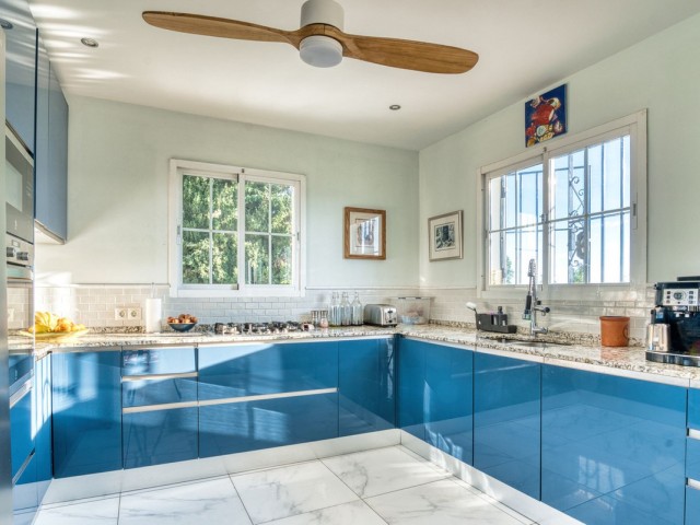 5 Bedrooms Villa in Sierrezuela