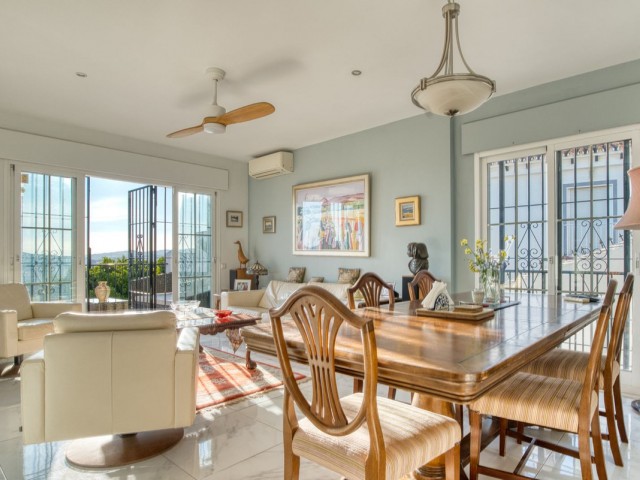 5 Bedrooms Villa in Sierrezuela